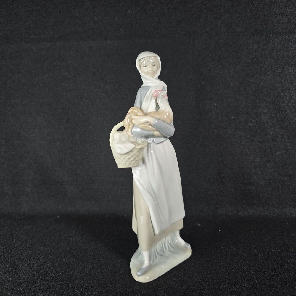 Lladró Collectible Porcelain Woman Figurine, Vintage Spain Cultural Decor Gifts